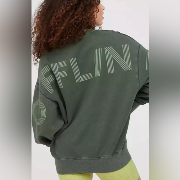 offline by Aerie Tops - Offline by Aerie Oversized Crewneck Sweatshirt Size Medium